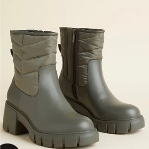 Torrid QUILTED CHUNKY BOOTIE (WW)NWT